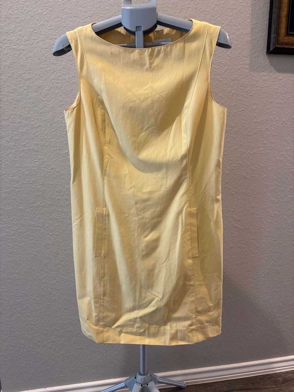Oscar da La Renta Yellow Sleeveless Sheath Mini Dress